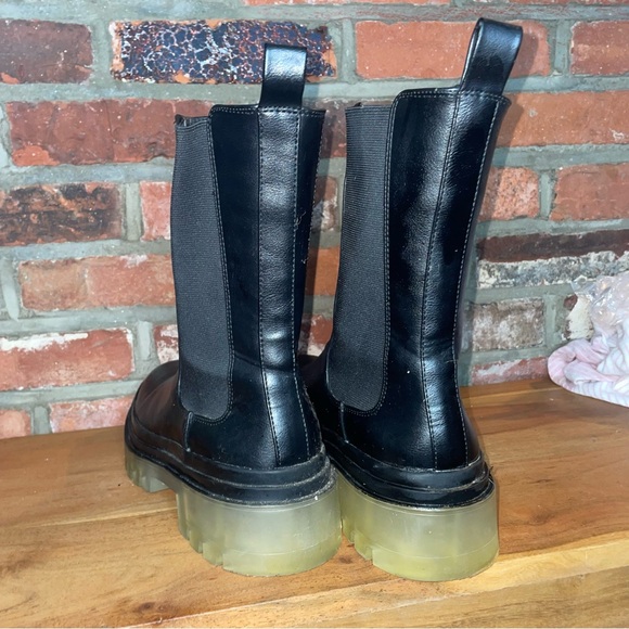 Black Rainboots - Picture 4 of 5
